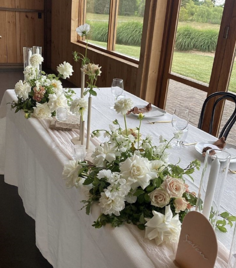 «Creamy Paradise» – Full Wedding Set (Bridal bouquet, boutonnière, one bridal table decoration, and your choice of guest table decorations) - Image 4