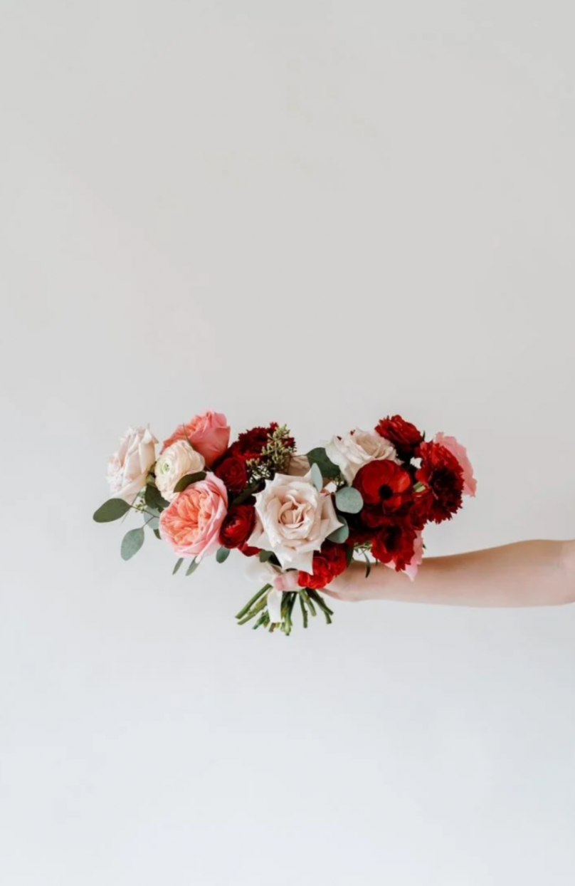 «Blushing Apples» – Full Wedding Set (Bridal bouquet, boutonnière, one bridal table decoration, and your choice of guest table decorations) - Image 2