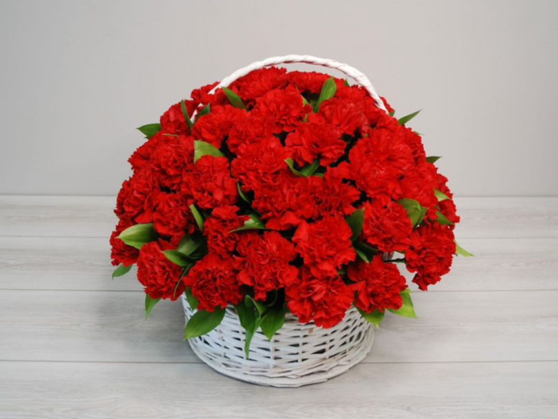 Impression Bouquet: 75 Red Carnations - Image 3