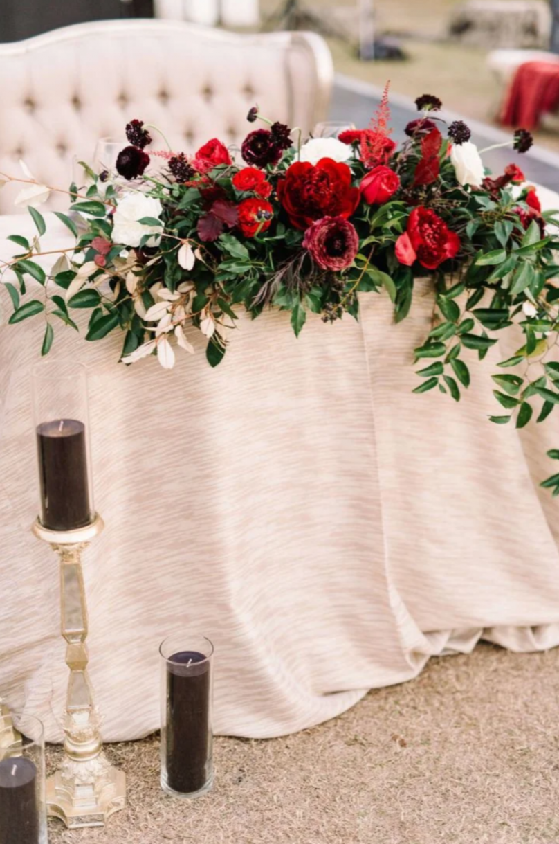 «Scarlet Halls» – Full Wedding Set (Bridal bouquet, boutonnière, one bridal table decoration, and your choice of guest table decorations) - Image 5