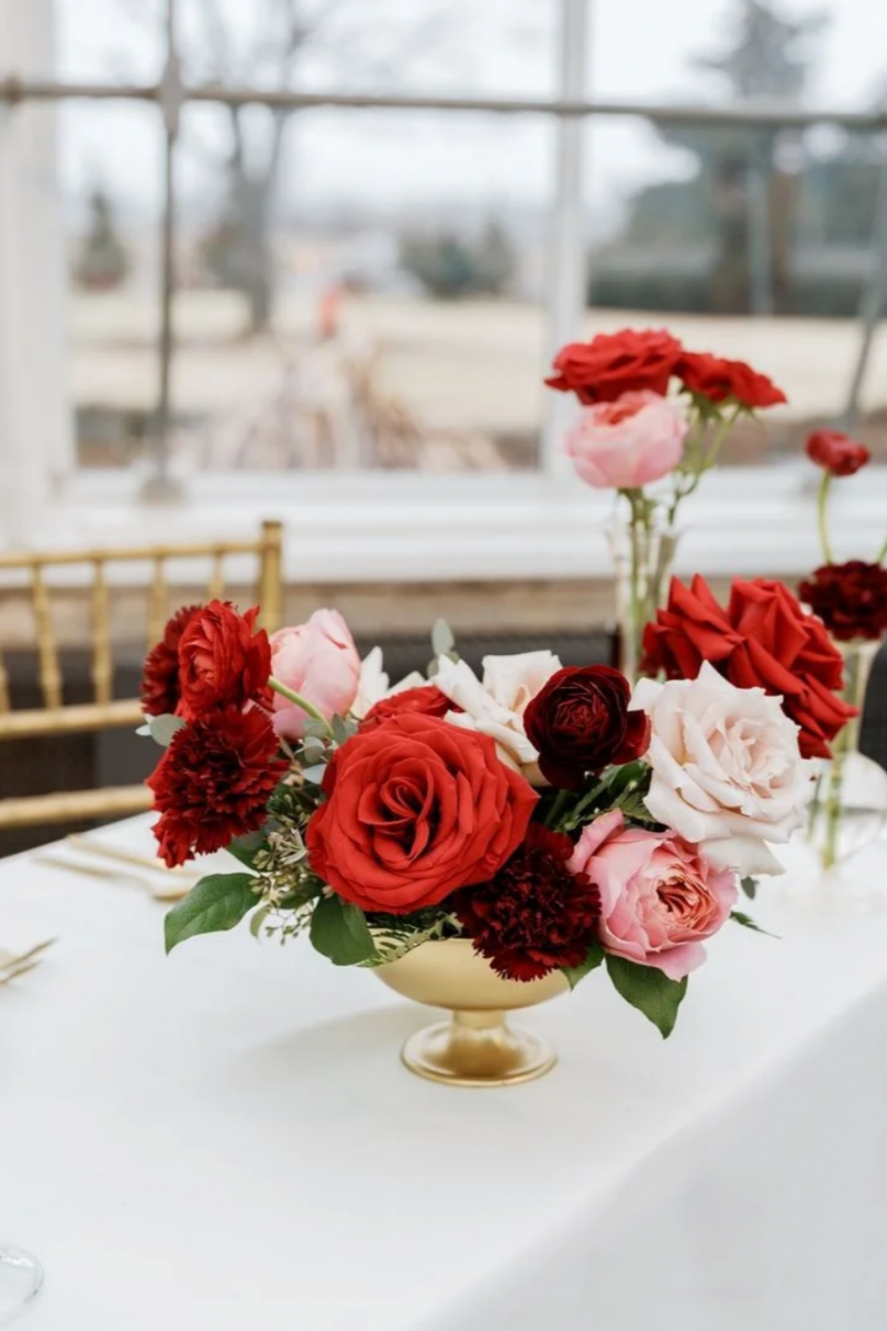 «Blushing Apples» – Full Wedding Set (Bridal bouquet, boutonnière, one bridal table decoration, and your choice of guest table decorations) - Image 3
