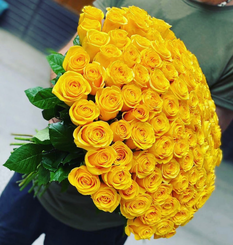 Solar serenade: Choose from 20 to 1001 Yellow Roses - Image 2