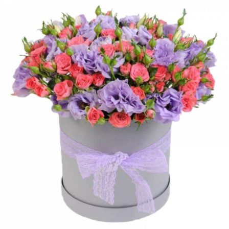 Fairy-tale Harmony: Mixed Blooms Box  (Spray Roses and Lisianthus)