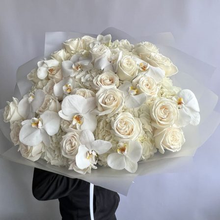 Ivory Dream: White Hydrangeas, White Roses and White Orchid Blossoms