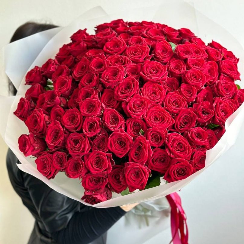 Scarlet Luxury: Choose from 20 to 1001 Red Roses - Image 3