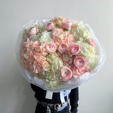 Anora: 8 Rosy Peach Hydrangeas and 10 Pink Ranunculus