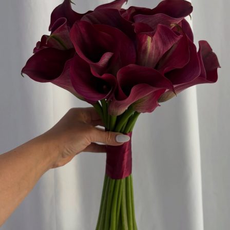 Bridal bouquet: «Crimson Grace»