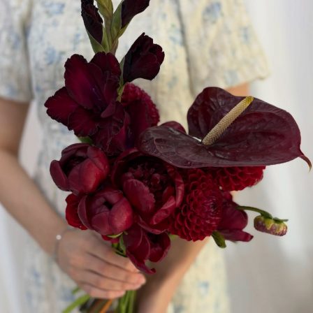 Bridal bouquet: «Pomegranate Berry»