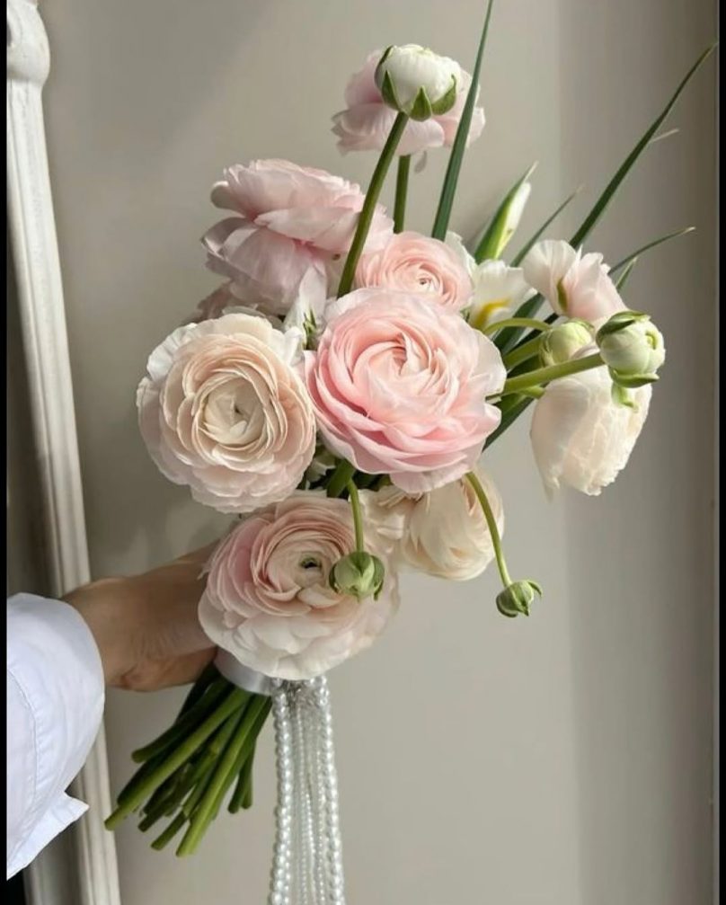 Bridal bouquet: «Silk Breath»