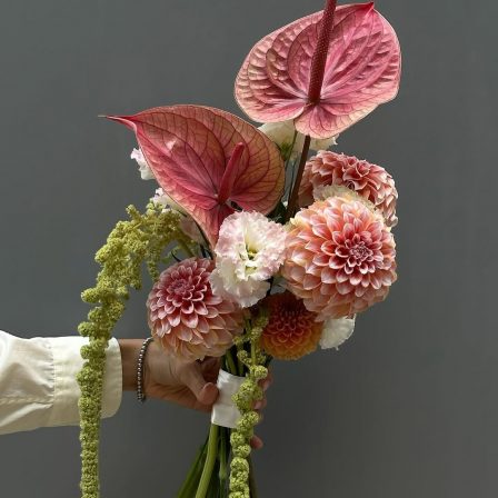 Bridal bouquet: «Rose Flow»